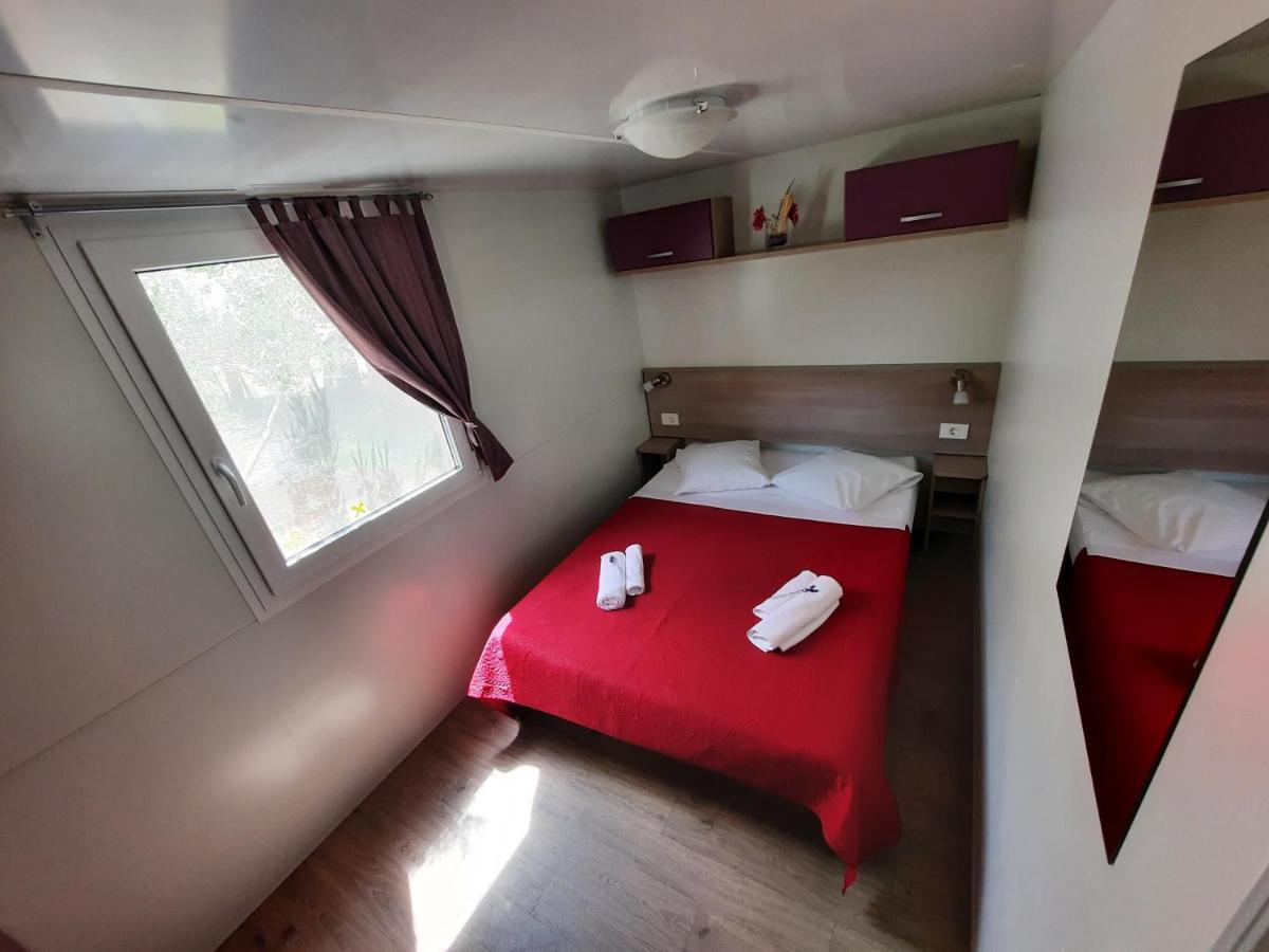 Kamp Rujno Hotel Starigrad Paklenica Exterior foto