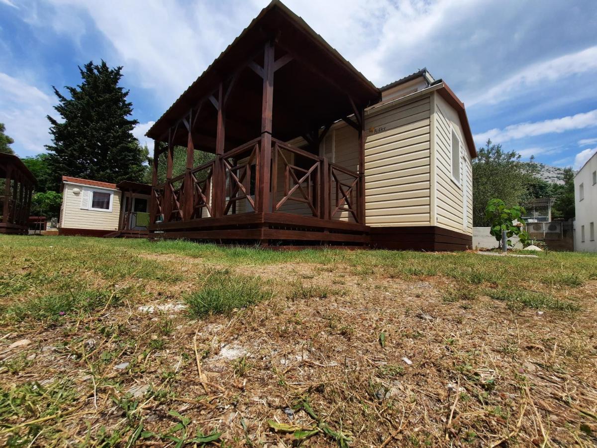 Kamp Rujno Hotel Starigrad Paklenica Exterior foto