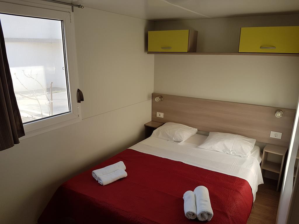 Kamp Rujno Hotel Starigrad Paklenica Exterior foto